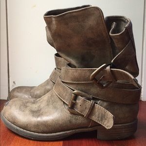 Vintage ankle boots